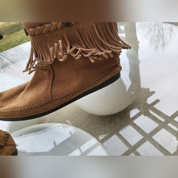 Minnetonka Women's Hi Top Back Zip Boot Tan Size 10 - Picture 6 of 12